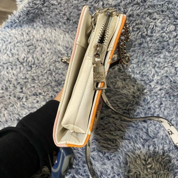 Steve Madden Monogram Pink/ Orange Wallet Chain Crossbody - Picture 13 of 16